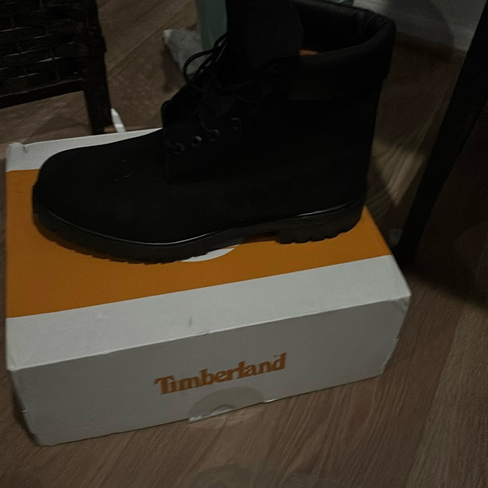 Timberland Boots. Rand New Black 12M